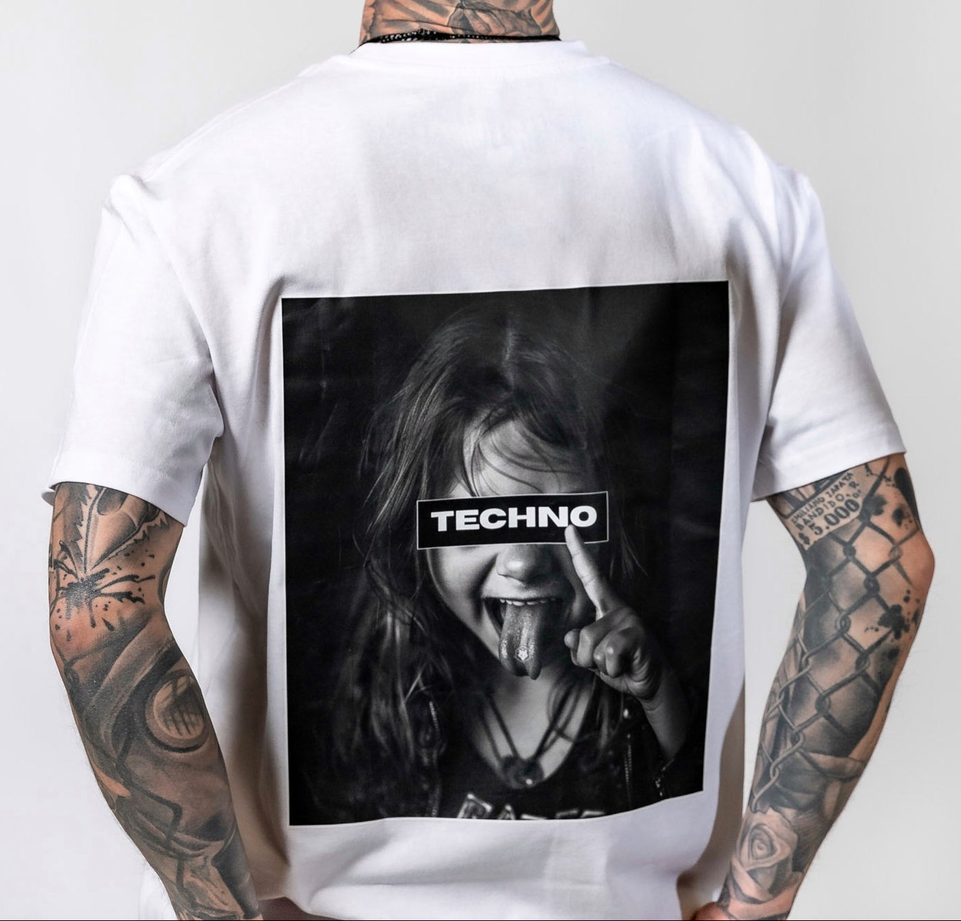 Technoartig - Techno Girl - Shirt  - weiß